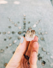 Load image into Gallery viewer, Elestial Quartz (Bulk)