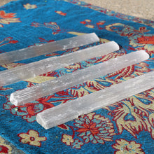 Load image into Gallery viewer, Healing Selenite Wands 10-11" - Summer Sale 40-60% OFF